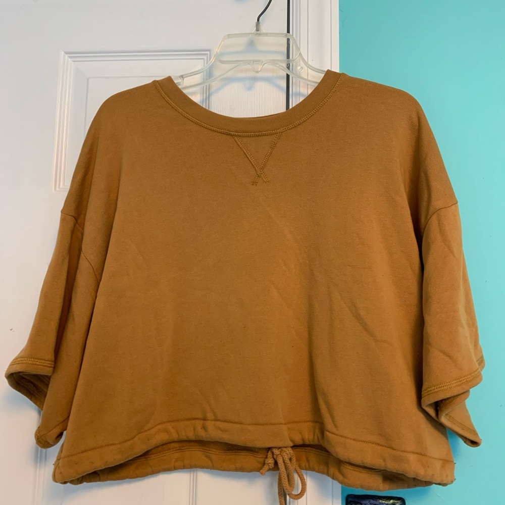 american eagle crop top size L